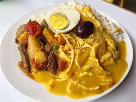 what is a traditional peruvian dish