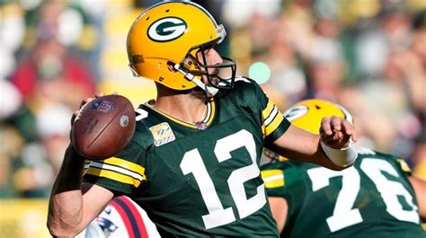 what is aaron rodgers number in nfl