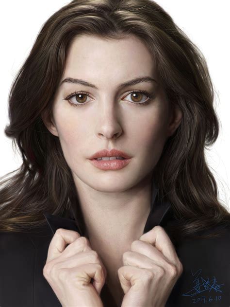 what is anne hathaway's iq