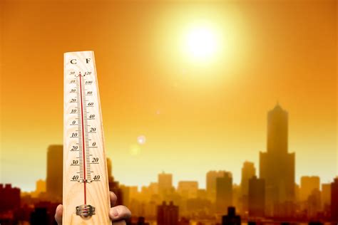 what is causing the hot weather