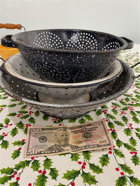 What Is Colanders Made Of