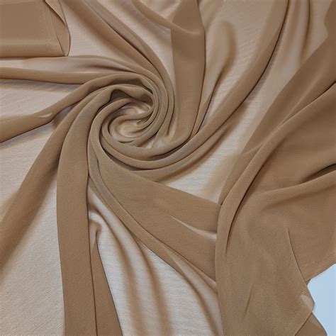 what is crepe fabric like
