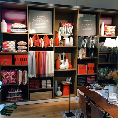 What Is Display In Visual Merchandising