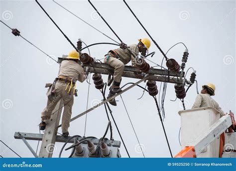 What Is Electrical Lineman