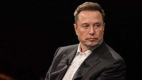 what is elon musk's stake in spacex
