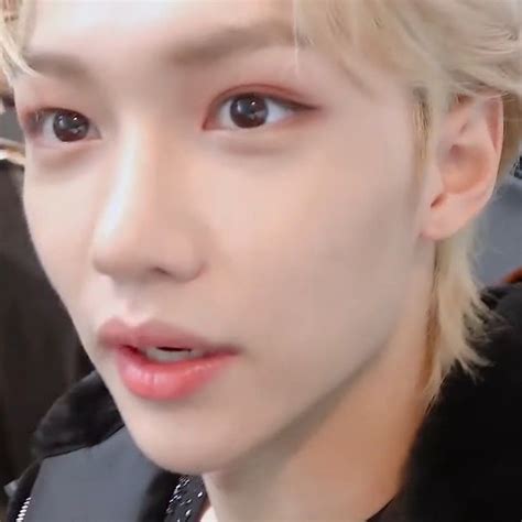 what is felix from skz eye color