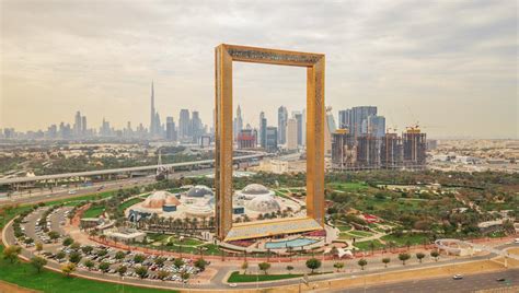 what is height and breadth of dubai frame