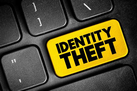 what is identity theft in cyber security