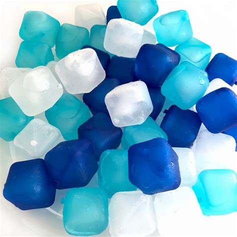What Is In Reusable Ice Cubes