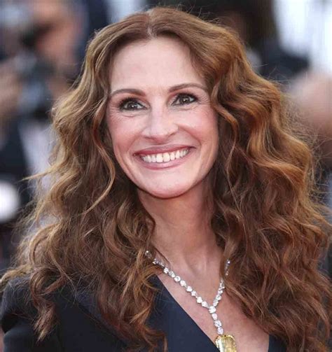 what is julia roberts net worth