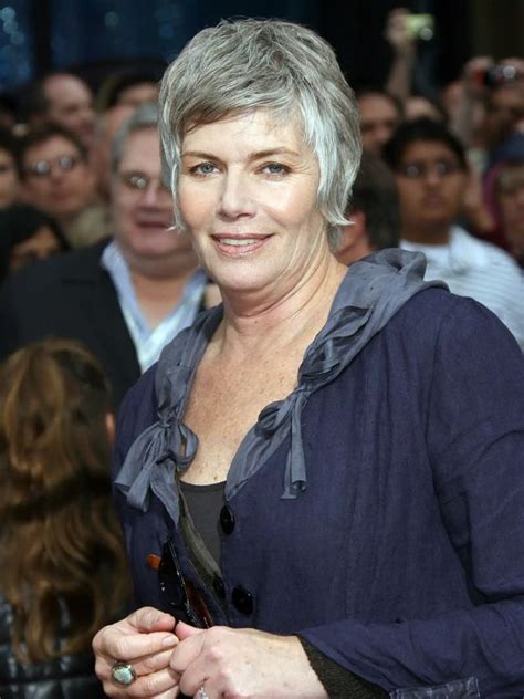 Kelly Mcgillis Net Worth 20172016, Biography, Wiki UPDATED