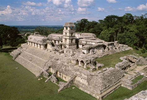 Discover the Most Emblematic Mayan Buildings and Architecture Mansion