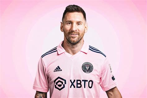 what is messi contract with miami