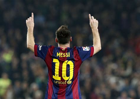 what is messi longest goal