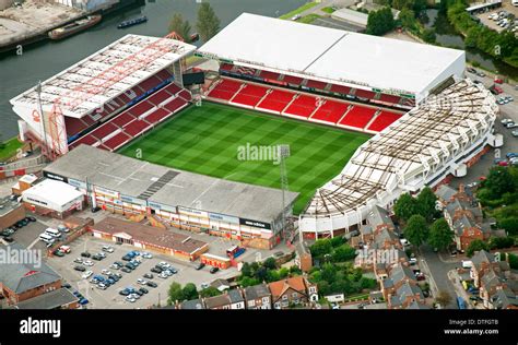 what is nottingham forest stadium called