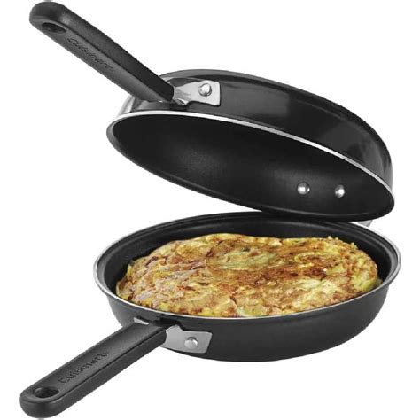 What Is Omelet Pan