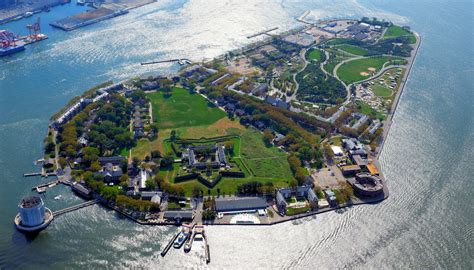 what is on governors island ny