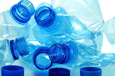 what is polyethylene terephthalate made of