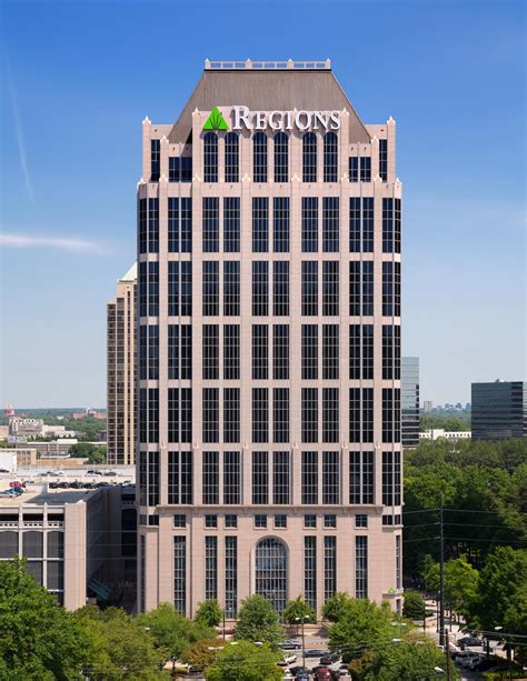what is regions bank's headquarters address