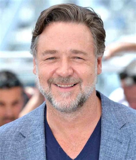 what is russell crowe net worth