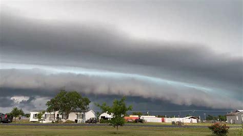 What Is Shelf Cloud Mean
