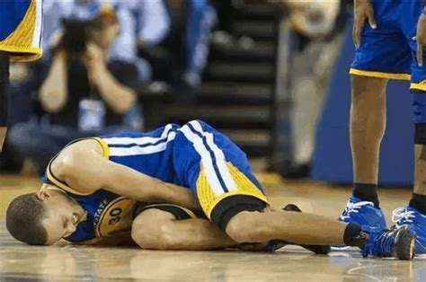 what is steph curry's injury
