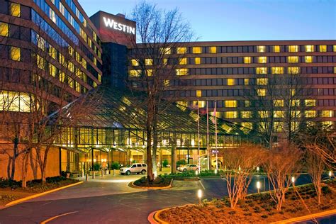 what is the best hotel in atlanta