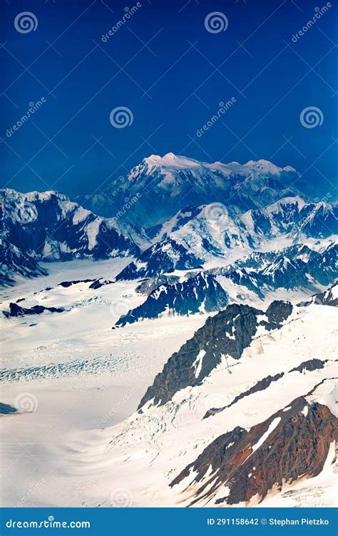 Top 10 Highest Mountains in Canada Most Beautiful