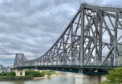 what is the story bridge made out of
