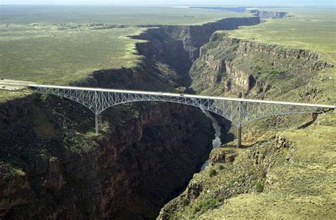 what is the tallest bridge in the usa