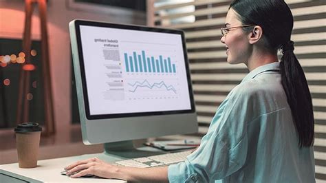 what is the work of a data analyst