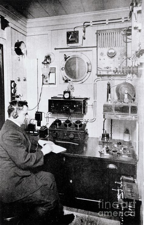 what is wireless operator