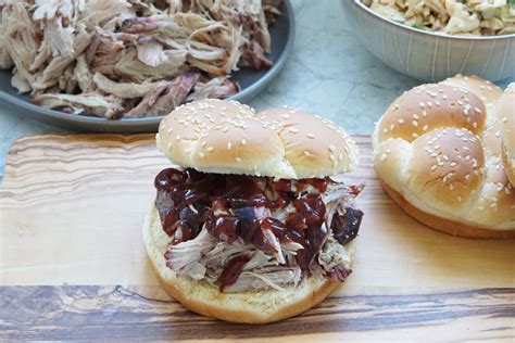 What Liquid To Put In Pulled Pork