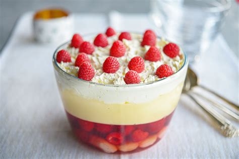 what makes a trifle