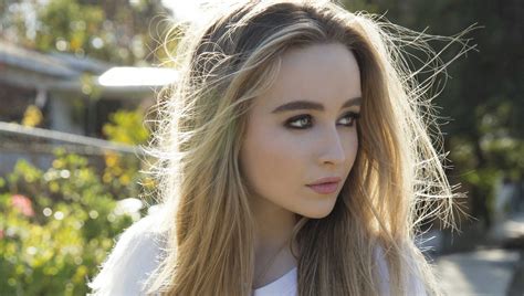 what nationality is sabrina carpenter