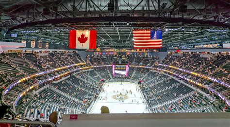 what nhl arena has the biggest capacity