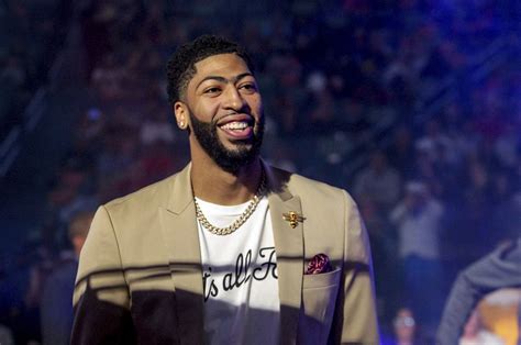 what number does anthony davis wear