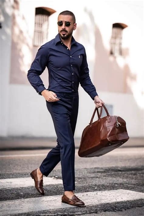 what pants go well with navy blue shirt