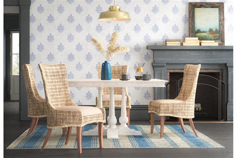 What Patterns Go Well With Damask