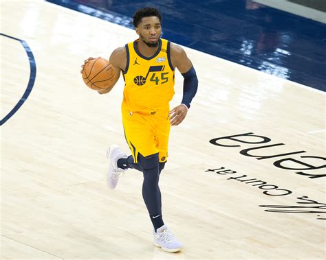 what position does donovan mitchell play
