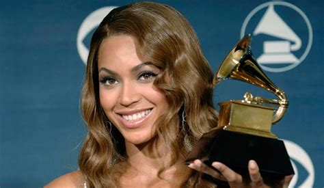 what records does beyonce hold