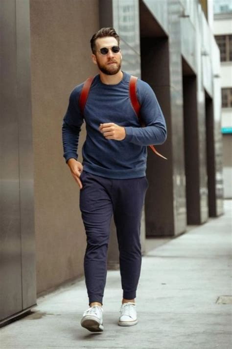 what shoes to wear with joggers male