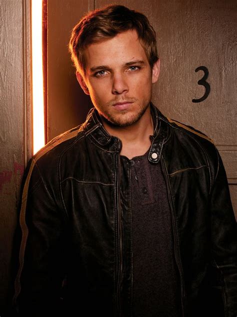 what shows did max thieriot play in