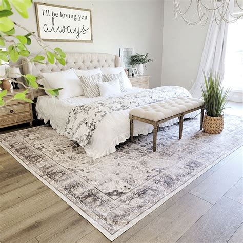 What Size Rug In Master Bedroom