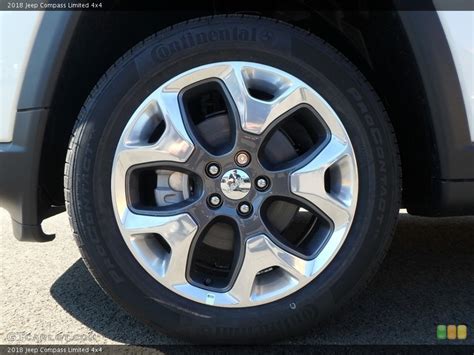 what size tires are on a 2018 jeep compass