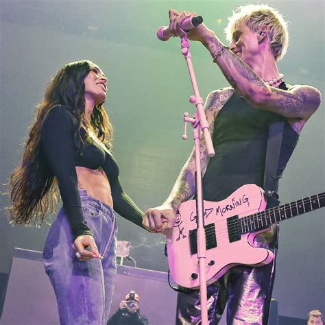 Megan Fox and Machine Gun Kelly Matched in Barbie Pink at the iHeartRadio Music Awards Delectant