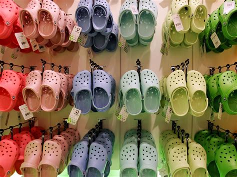 what stores are crocs sold near me