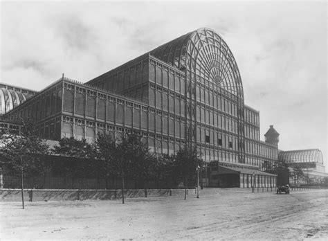 what style is the crystal palace