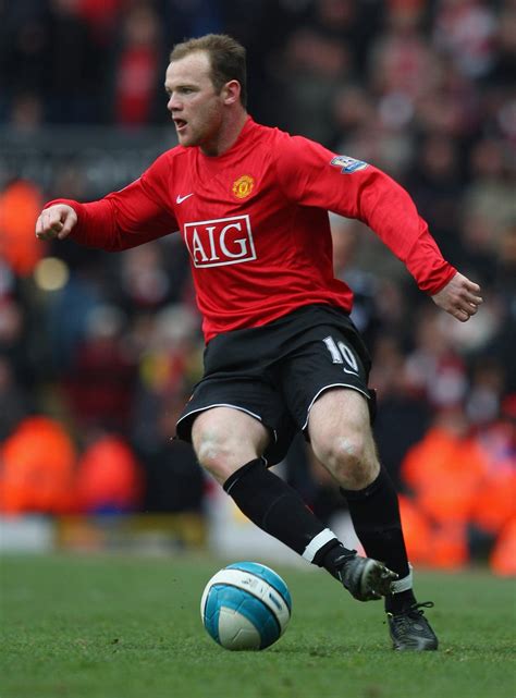 what team does wayne rooney play for