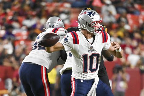 What Time Do The Patriots Play The Dolphins Today